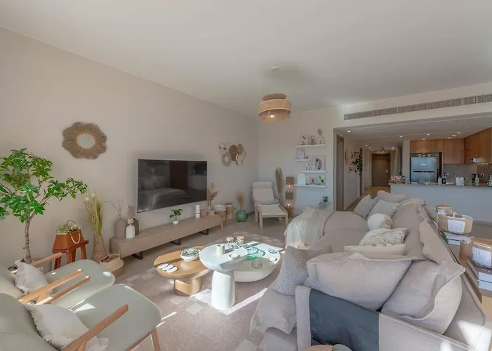 Stylish 3 Bedroom Retreat At Ancient Hills El Gouna