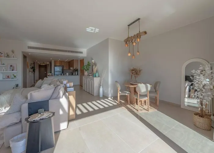 Stylish 3 Bedroom Retreat At Ancient Hills *