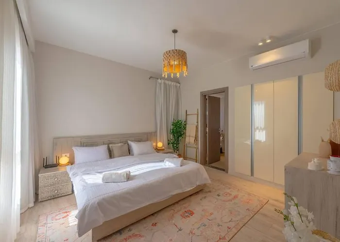 Stylish 3 Bedroom Retreat At Ancient Hills *